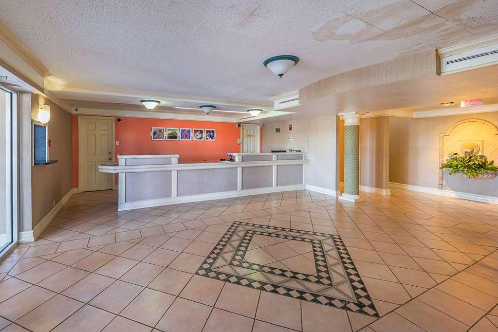 Motel 6-Grand Prairie, Tx - Interstate 30 Interior photo