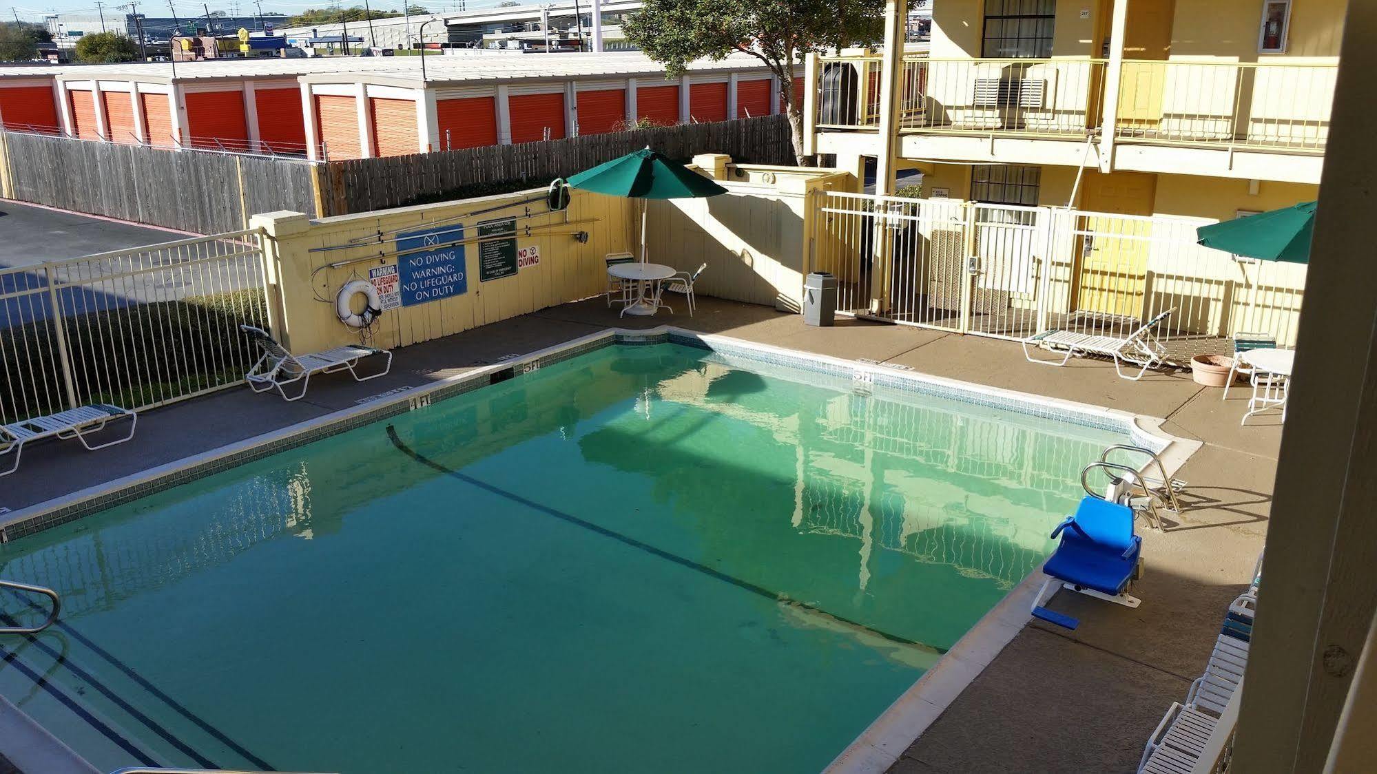 Motel 6-Grand Prairie, Tx - Interstate 30 Exterior photo